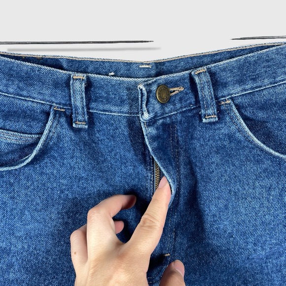 Wrangler Denim Cutoff Short Shorts Mens 32 Blue Vintage Western Raw Hem Cowboy - Picture 2 of 8